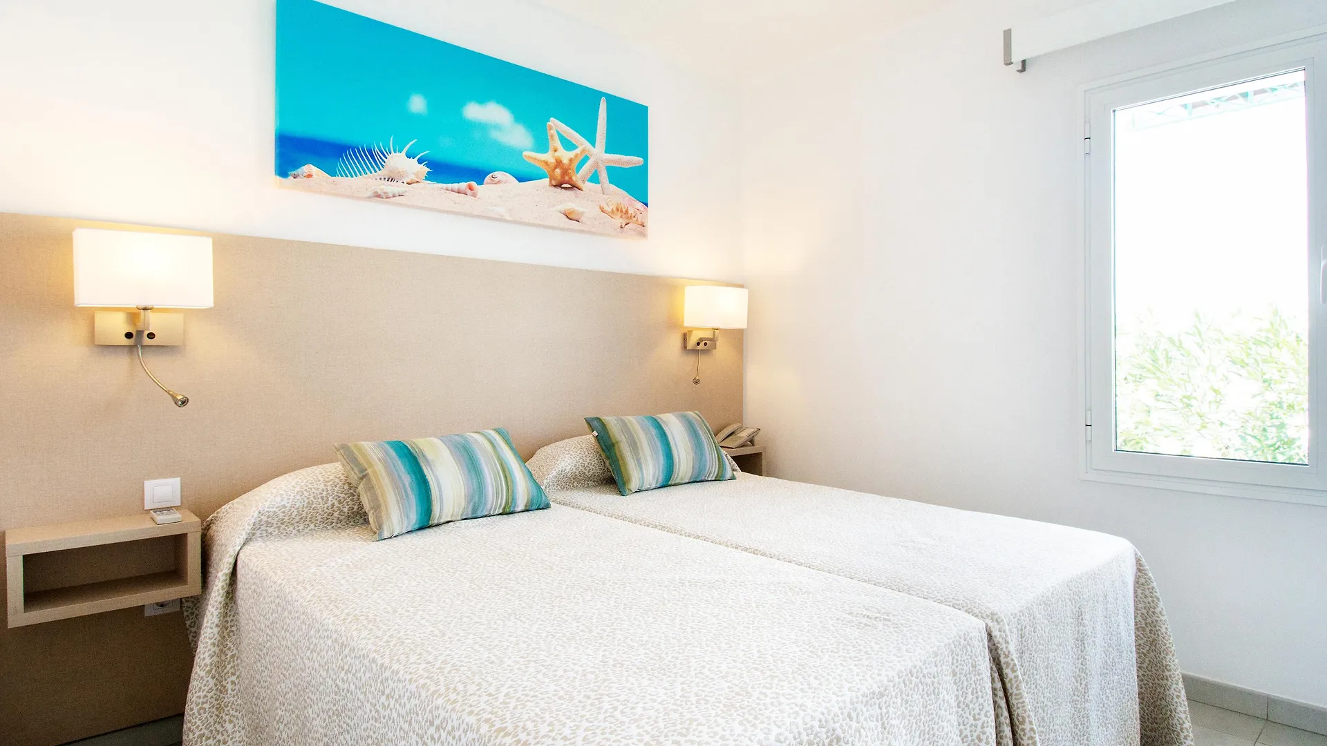 Apartamentos Livvo Oasis Puerto del Carmen  0*, Puerto del Carmen (Lanzarote)