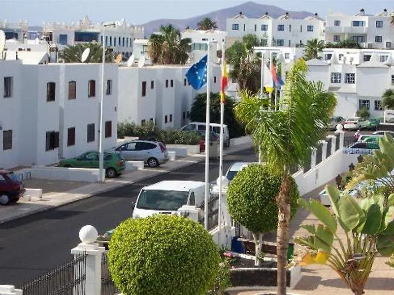 Apartamentos Livvo Oasis Puerto del Carmen  Apartment Puerto del Carmen (Lanzarote)