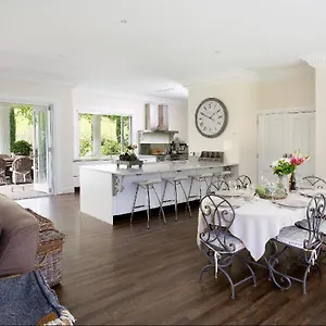 Sarabah Estate Vineyard & Villa Beechmont