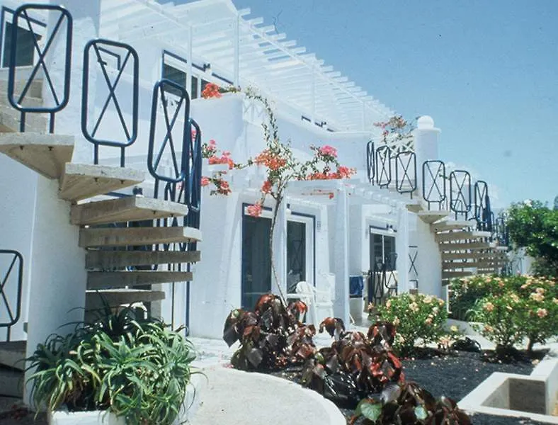 Apartamentos Livvo Oasis Puerto del Carmen  0*, Puerto del Carmen (Lanzarote)